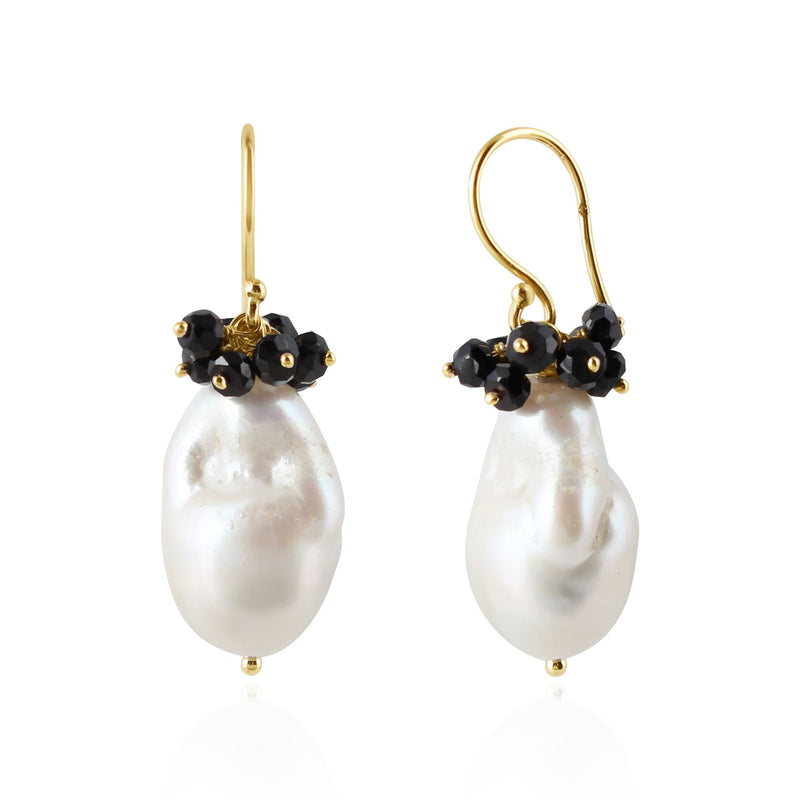 Gouden oorhangers met edelstenen en zoetwater parel - 14 karaat - 18 x 12 mm