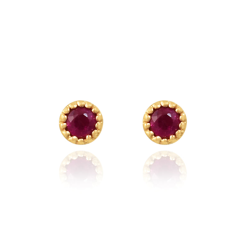 Oorstekers met rond met parelrand gezette edelsteen, gefacetteerd - goldplated zilver - 3 mm