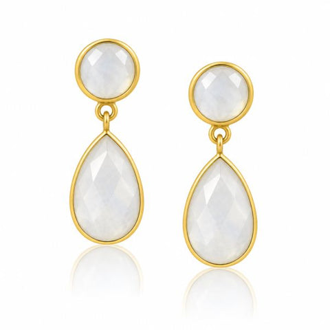 Goldplated oorstekers met rond en druppelvormig gefacetteerde edelstenen - goldplated 925 zilver - 8 mm · Regenboog Maansteen
