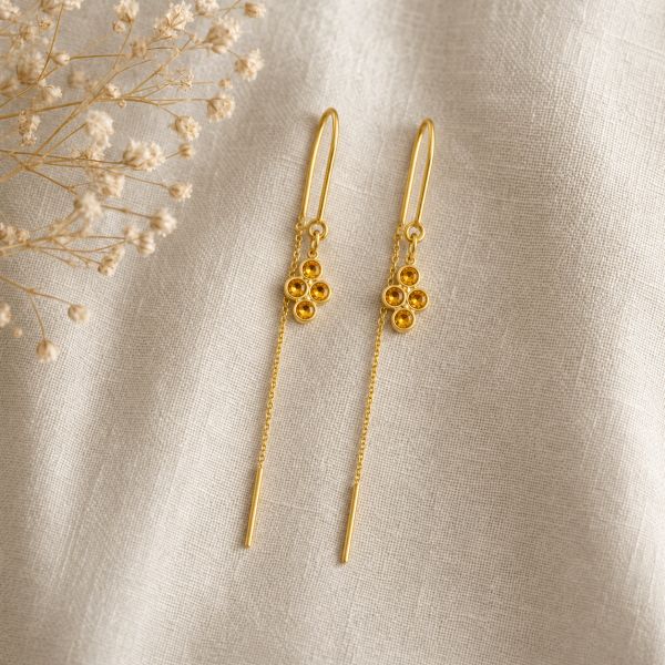 Goldplated doortrek oorhangers met gefacetteerde edelstenen - goldplated zilver - 3 mm · Citrien · sfeerbeeld · steen:citrien