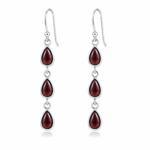 Zilveren oorhangers met druppelvormig edelstenen - 925 zilver - 8 x 6 mm · Granaat