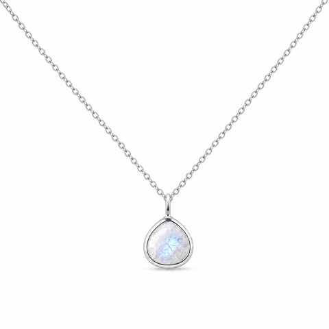 Zilveren collier met druppelvormig in kap gezette edelsteen, gefacetteerd - 925 zilver - 8 x 8 mm · Regenboog Maansteen