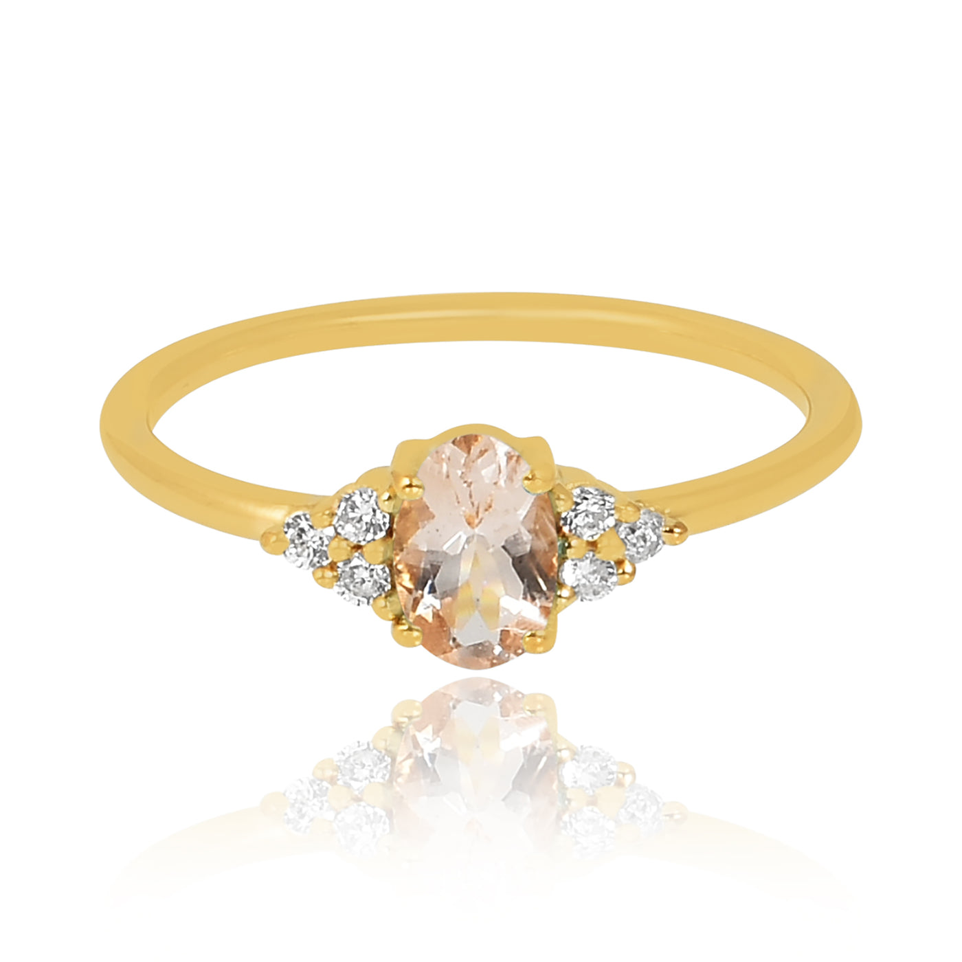 Gouden ring met Morganiet en diamanten