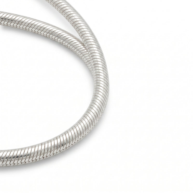 Zilveren slangen ketting dikte 1,2 mm · detail schakel