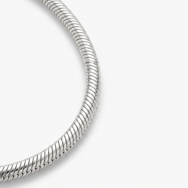 Zilveren slangen ketting dikte 1,6 mm · detail schakel