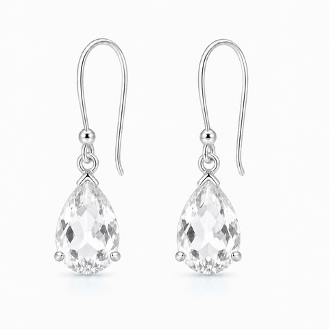 Zilveren oorhangers met druppelvormig in klauwzetting gezette edelsteen, gefacetteerd - 925 zilver - 28 x 8 mm · Bergkristal