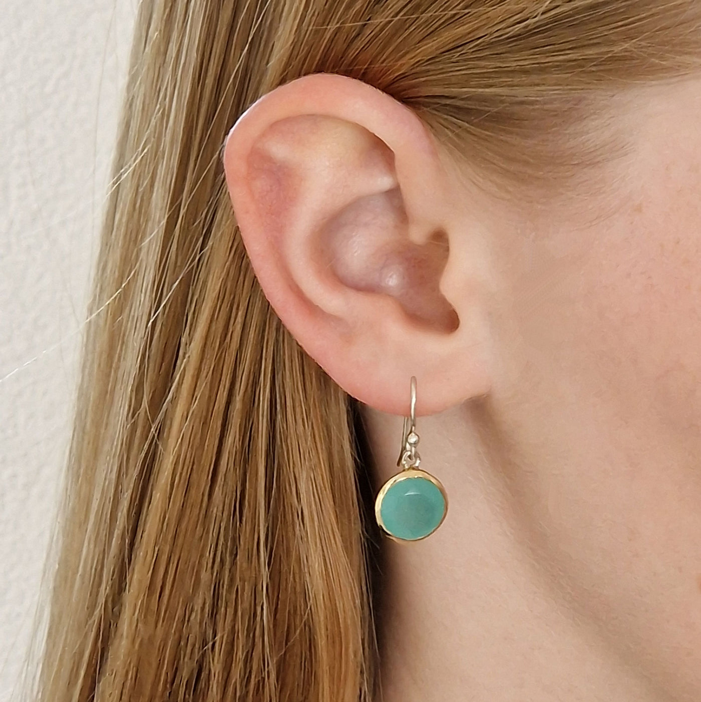 Geel goud vergulde oorhangers met Chalcedoon aqua edelstenen