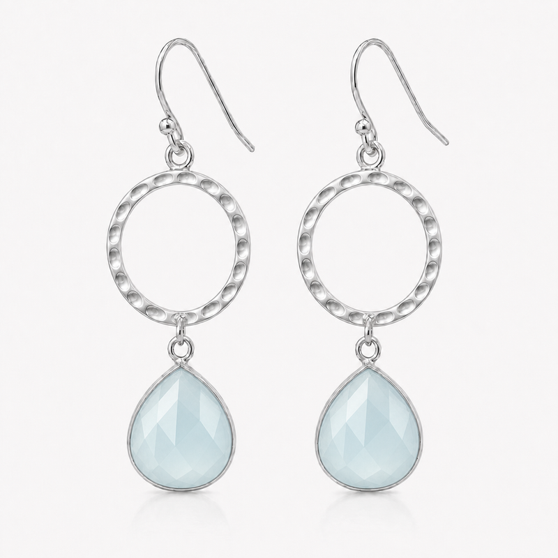 Zilveren oorhangers met druppelvormig in kap gezette edelsteen - 925 zilver - 12 x 12 mm · Chalcedoon · productfoto · steen:chalcedoon