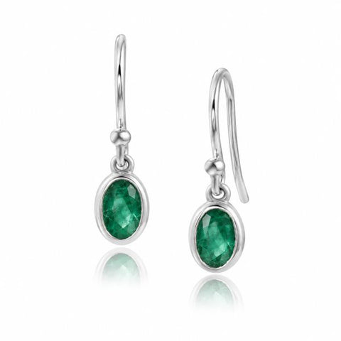 Zilveren oorhangers met ovaal gefaceteerde edelstenen - 925 zilver - 6 x 4 mm · Smaragd