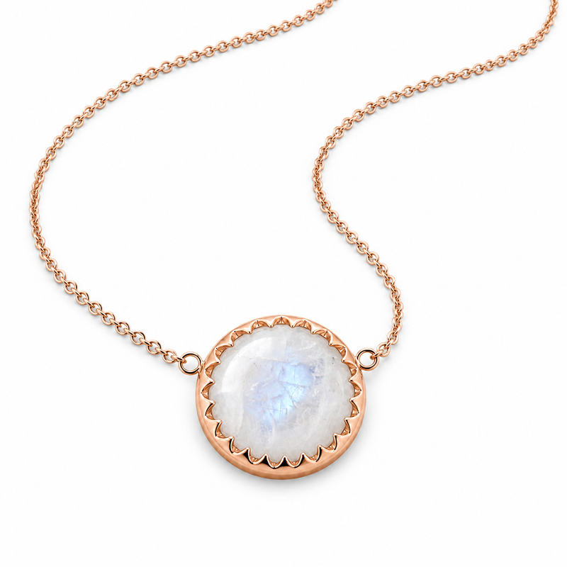 Zilveren collier met rond in geschulpte zetting gezette edelsteen - 925 zilver - 10 mm · Regenboog Maansteen · detail · steen:regenboog-maansteen