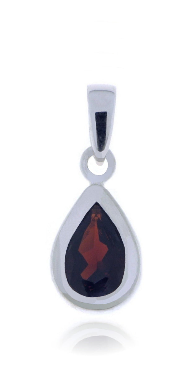 Zilveren hanger met Granaat edelsteen