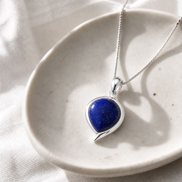 Zilveren hanger met druppelvormige edelsteen - 925 zilver - 17 x 17 mm · Lapis Lazuli · productfoto · steen:lapis-lazuli