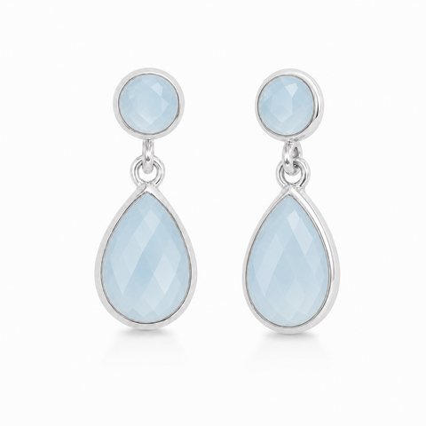 Zilveren sieraad met druppelvormig in kap gezette edelsteen - 925 zilver - 5 mm · Chalcedoon