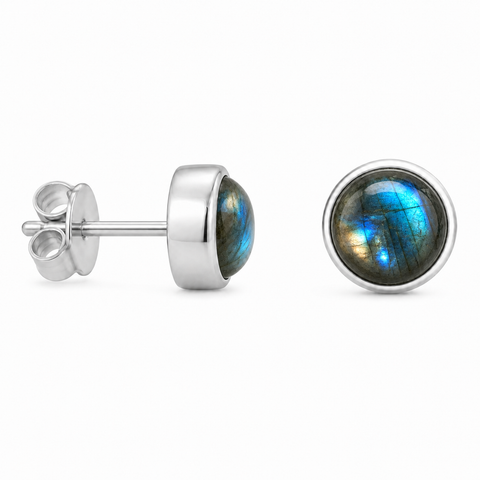 Zilveren oorknopjes met rond in kap gezette edelsteen - 925 zilver - 6 mm · Labradoriet
