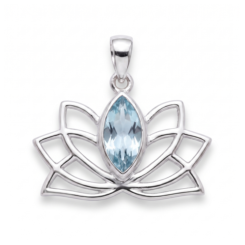 Zilveren hanger met marquise geslepen in kap gezette edelsteen 2 · Blauwe Topaas · studiofoto · steen:blauwe-topaas