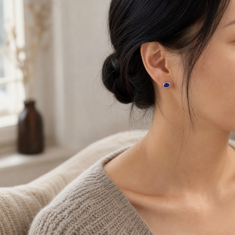 Gedragen close-up: Lapis Lazuli · steen:lapis-lazuli